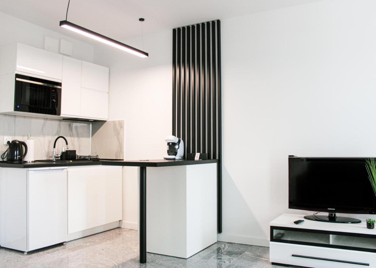 Apartament White-Niska Z Garazem Podziemnym Kielce Kültér fotó